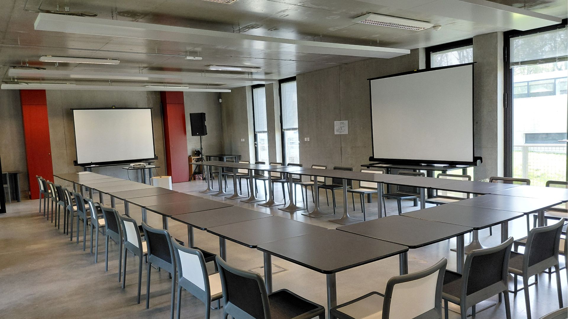 salle-seminaire-land-rohan